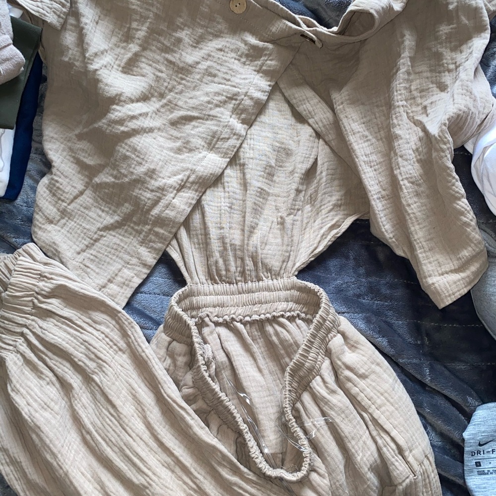 Super cute genie jumpsuit!